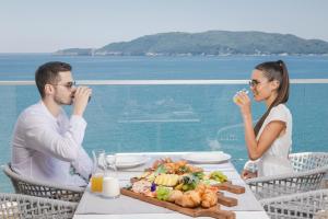 Boutique Hotel Shell