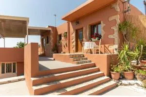 Kantoni traditional house - Platanés