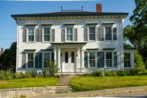 The Waldoboro Inn - Waldoboro