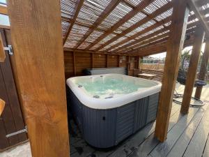 Coastal Terrace Dogs Welcome optional Hot Tub