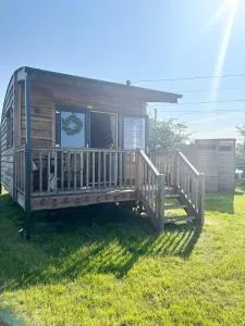 1Br-Sleeps2-Field View-Parking-Cabin Experience - Hepscott
