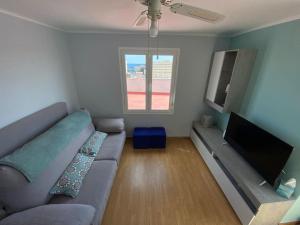 Coqueto ático con vistas al mar y a la montaña Auto Check-in