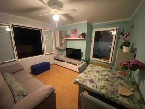 Coqueto ático con vistas al mar y a la montaña Auto Check-in