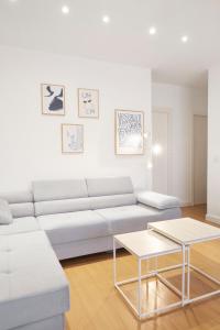 City Center Penthouse with Solarium 2 minutes from the Beach