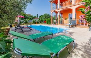 3 Bedroom Amazing Home In Liznjan 