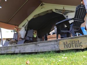 Glamping in Friesland with friends