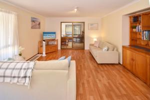 Beach House Getaway - Family & Pets ZB6