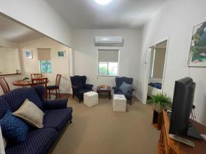 Keppel Cottage - 7 Limpus Avenue Keppel Sands