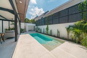 Villa Vantage 7 - Outstanding 3 BR Villa - Great Location!