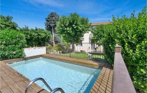 Maisons de vacances Nice home in Vallabrgues with 3 Bedrooms, WiFi and Outdoor swimming pool : photos des chambres