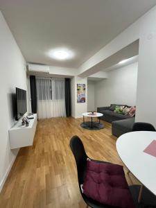Skopje Centar Margarita Luxury Aprtment(Private Parking)