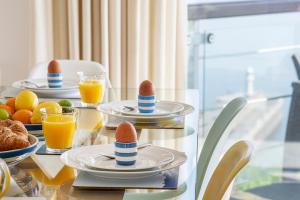 Marine Point, Mevagissey - sensational cliff top views of harbour and bay