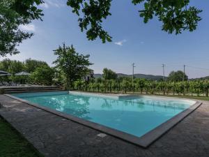 obrázek - Authentic holiday home in Bucine with swimming pool