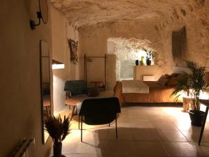 B&B / Chambres d'hotes Les Troglos de la Tufoliere : photos des chambres