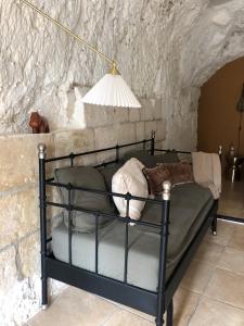 B&B / Chambres d'hotes Les Troglos de la Tufoliere : photos des chambres