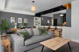 La Fayette Top Floor Apartment