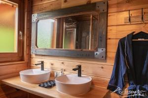 Chalets Chalet La Calougeotte avec jardin clos et sauna privatif : photos des chambres