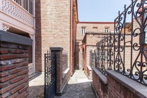 Apartment On Saadi Str Old Tbilisi