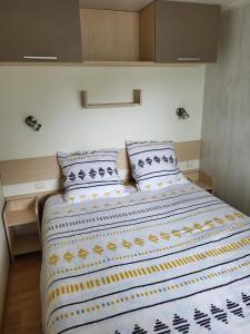 Campings Camping Ixtila mobilhome : photos des chambres