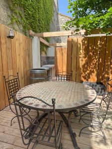 Grande Maison Vigneronne, proche de la mer