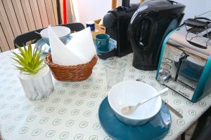 Appartements Appartement-1mn Bourget - Jeux Olympiques-4 voyageurs 2 lits : photos des chambres