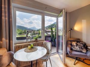 Alpines Nest by Apartment Managers