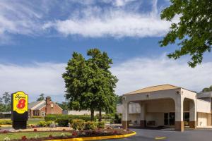 Super 8 by Wyndham Williamsburg/Historic Area - 1hvězdičkové hotely ve městě Williamsburg