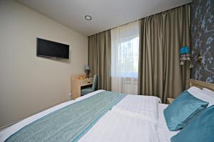 Superior King or Twin Room room in Hotel Hit