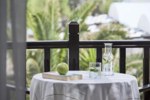 Contaratos Beach Hotel