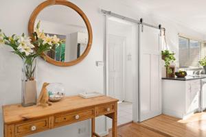 Shoal Bay Beach Retreat