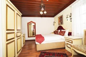 Cicerone Lodge Hotel