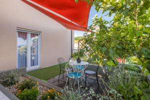 Seaview&jacuzzi 2BR apt