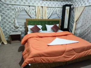 The Grand Ghazi Clover Camp Hunder, Nubra Valley - Deskit