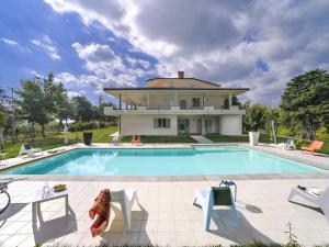 obrázek - Spacious Villa in Tavullia with Private Swimming Pool