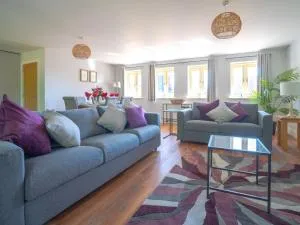 Pass the Keys The Stables Stylish cottage with hot tub and parking - Stretton on Fosse