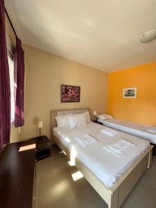 Rooms Elena
