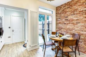 Woodside Cottage, Congleton, Nr Peak District