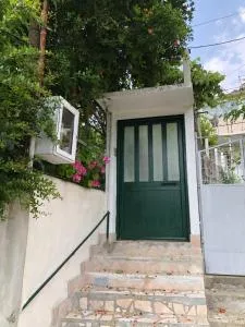 Lili's House - Zervati