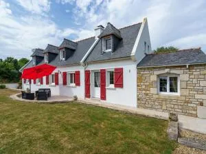 Holiday Home Les Volets Rouges by Interhome - Peumérit