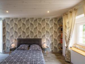 Maisons de vacances Holiday Home Les Volets Rouges - PEU101 by Interhome : photos des chambres