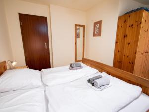 Apartment Wattkieker by Interhome