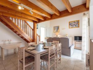 Maisons de vacances Holiday Home Brive 2 by Interhome : photos des chambres