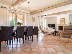 Maisons de vacances Holiday Home Villa Gaia - LLI130 by Interhome : photos des chambres