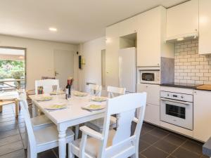 Maisons de vacances Holiday Home La Lette I Tilleuls - CON170 by Interhome : photos des chambres