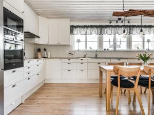 Chalet Kringelfjorden Nävern by Interhome