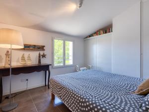 Villas Villa Le Lac - LCA125 by Interhome : photos des chambres