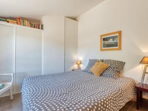 Villas Villa Le Lac - LCA125 by Interhome : photos des chambres