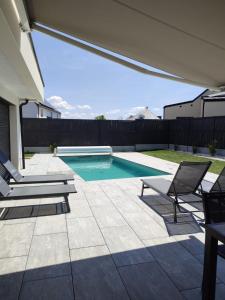 Maisons de vacances Villa Almae - Maison neuve proche plages avec piscine chauffee : photos des chambres
