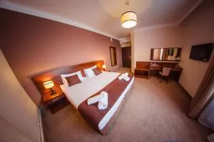 柯莱特住宿加早餐旅馆 - 塔尔诺布热格