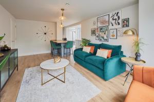 Host & Stay - Scarborough View Luxury Apartment